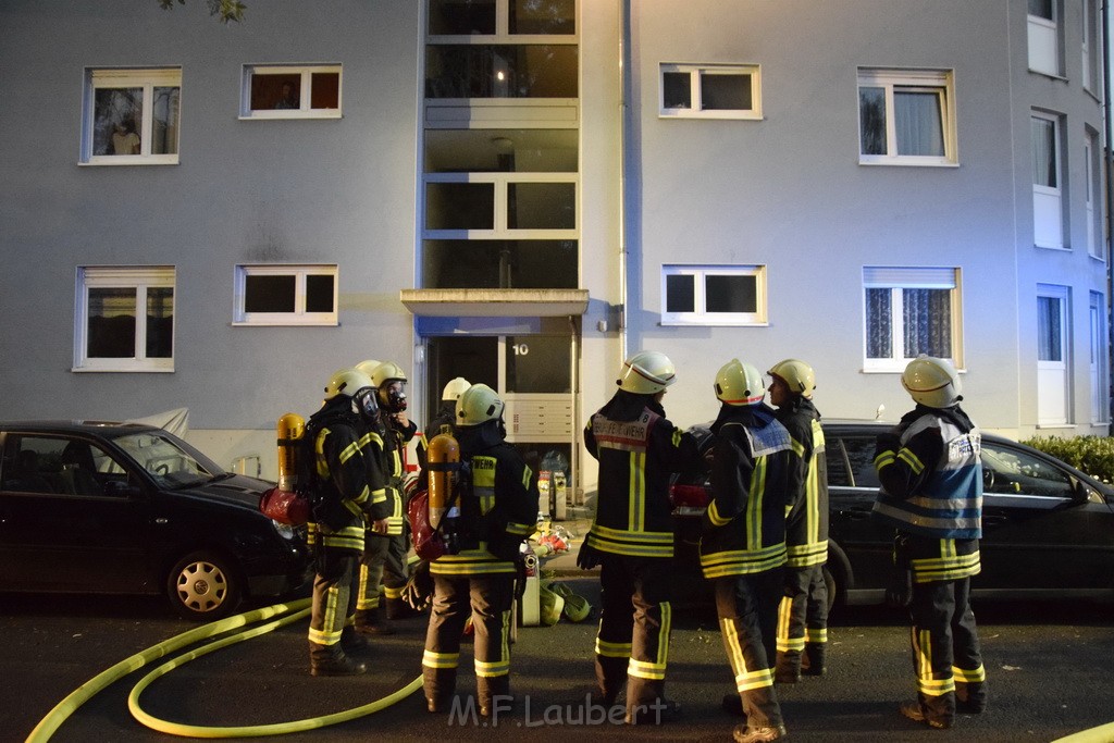 Feuer 2 Y Kellerbrand Koeln Ostheim Ruppinerstr P015.JPG - Miklos Laubert